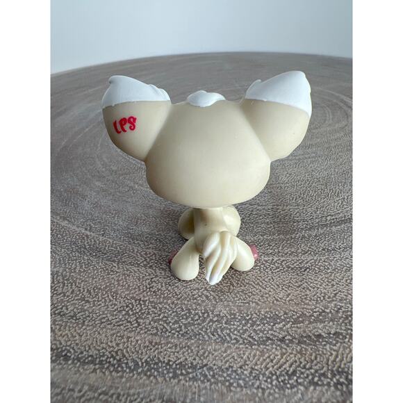 Littlest Pet Shop #1199 Dog Chihuahua Hasbro LPS Brown Eyes Wavy 2007 - Picture 3 of 7